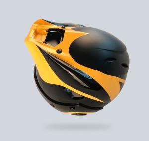 3Dプリント高速成形-「雪影」ドローン付きスキーヘルメット